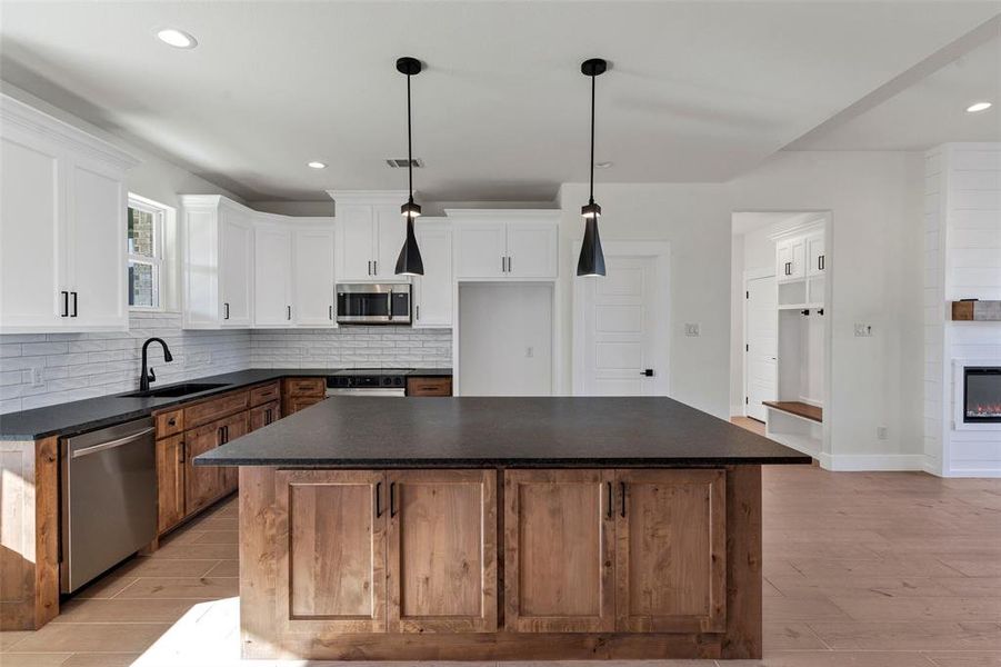 Furnished interior view inside a new home in , Granbury (Image 11).