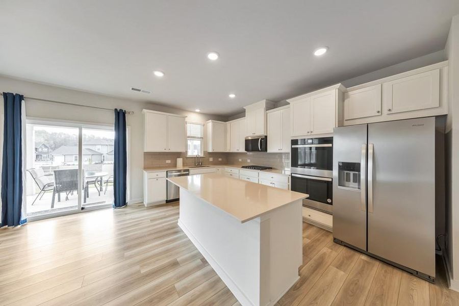 Furnished interior view inside a new home in Conner Farm, Dawsonville (Image 40).