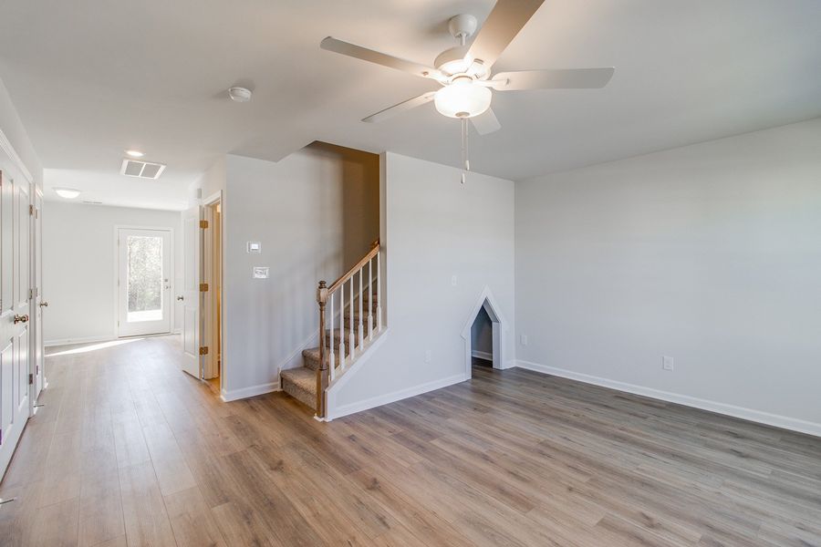 Spacious, unfurnished interior of a new home in Haynes Park, Columbia (Image 12).