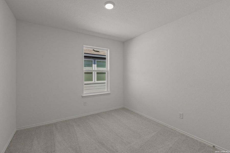 Spacious, unfurnished interior of a new home in The Overlook at Creekside, New Braunfels (Image 30).