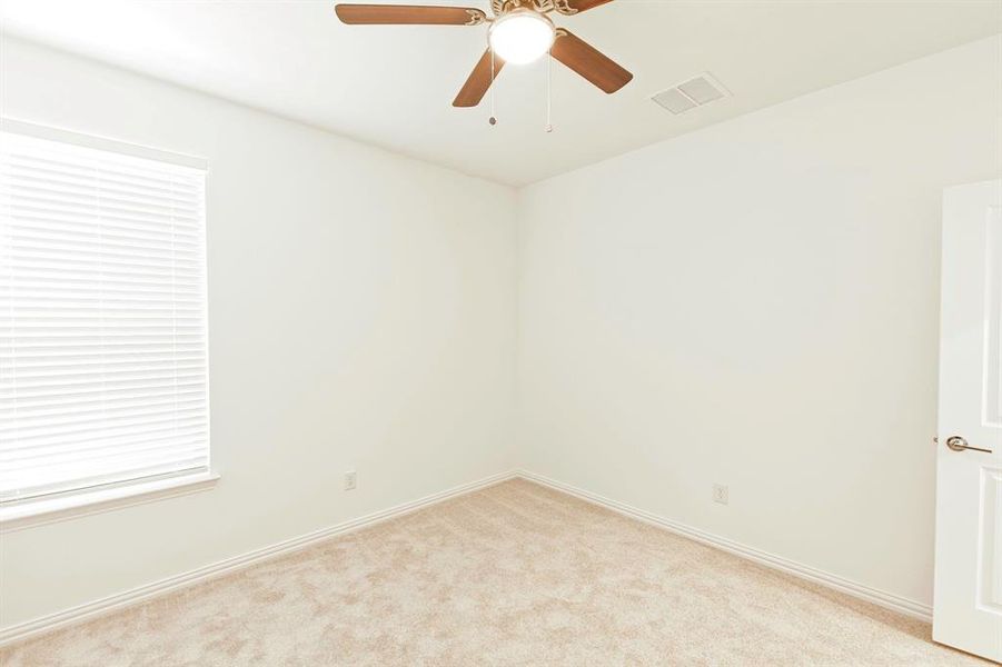 Spacious, unfurnished interior of a new home in Preserve at Honey Creek, McKinney (Image 32).