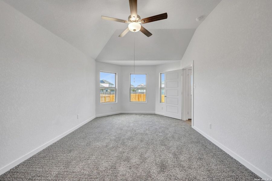 Spacious, unfurnished interior of a new home in Winding Brook, San Antonio (Image 23). Spacious, unfurnished interior of a new home in Winding Brook, San Antonio (Image 23).