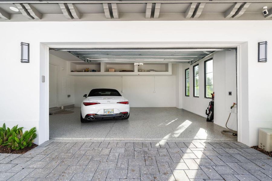 44-web-or-mls-1930_Frosted_Turquoise_Way