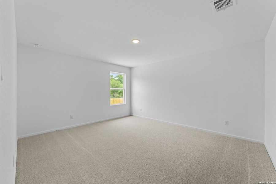 Spacious, unfurnished interior of a new home in Waterwheel, San Antonio (Image 15).