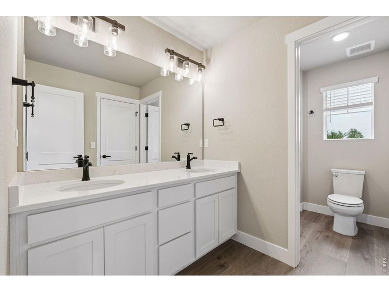 Furnished interior view inside a new home in Country Club Reserve – Fort Collins, Fort Collins (Image 10). Furnished interior view inside a new home in Country Club Reserve – Fort Collins, Fort Collins (Image 10).