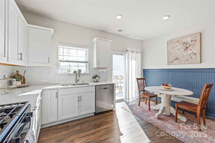Breakfast area in kitchen