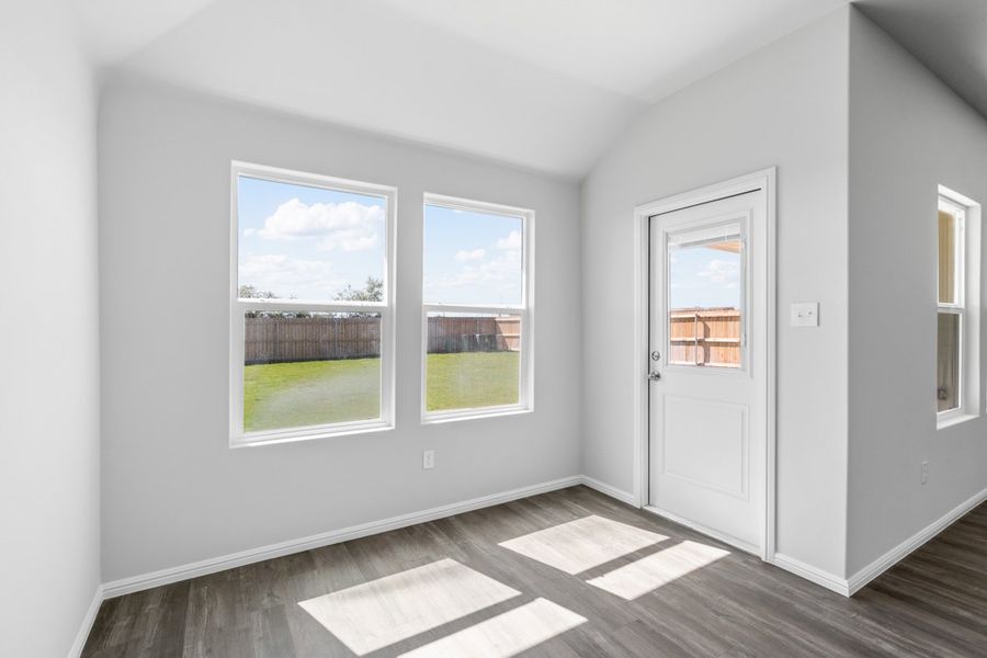 Representative unfurnished interior of a home built from the BELLVUE by D.R. Horton in Faculty Row, Abilene (Image 55).