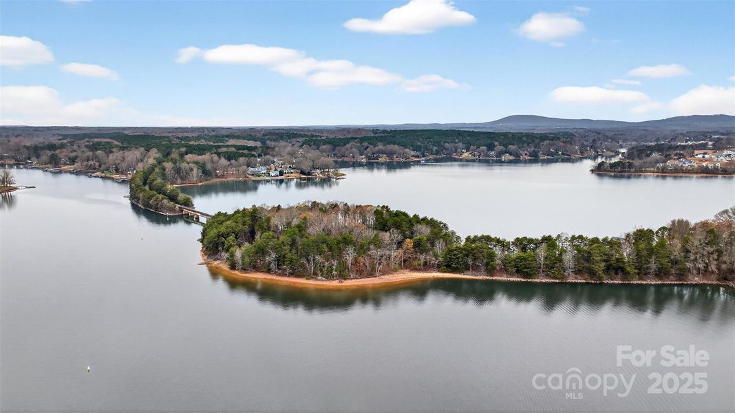 Natural landscape and outdoor views near Saddlebrook in Sherrills Ford (Image 29).