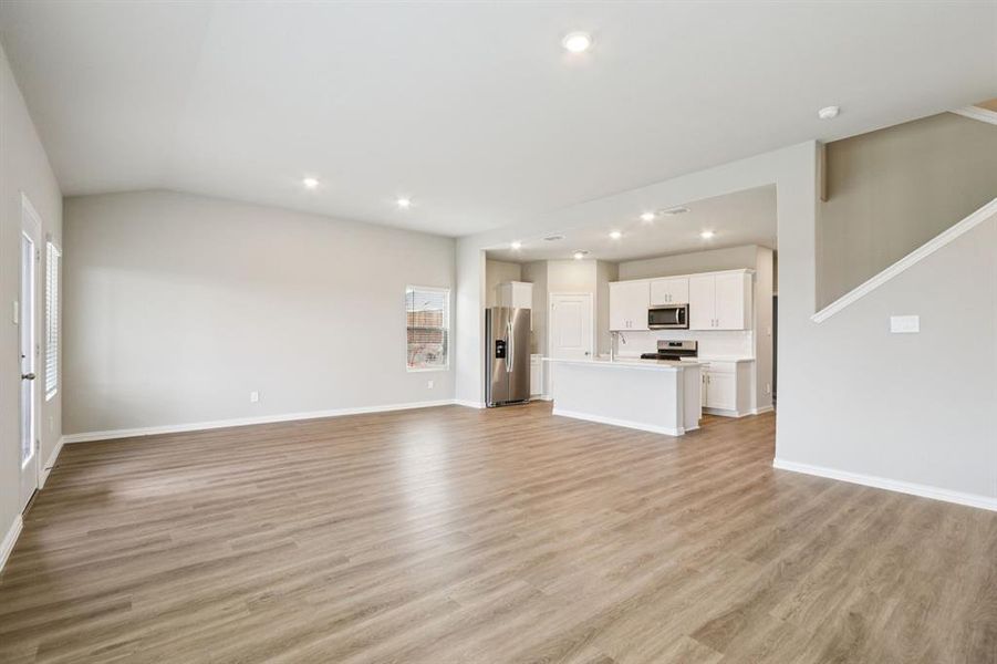 Spacious, unfurnished interior of a new home in River Ridge, Crandall (Image 32).