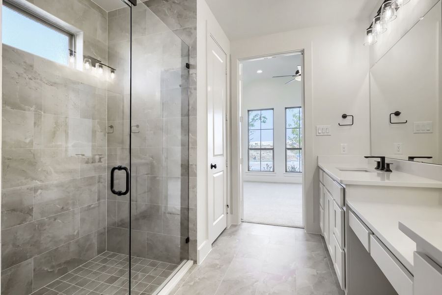1705 Clover Fern - Primary Bathroom