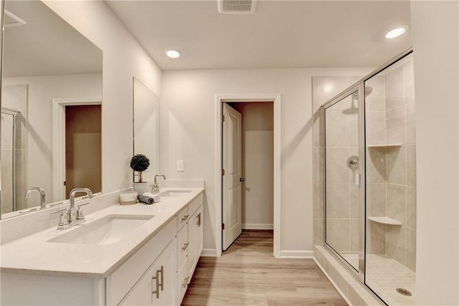 Furnished interior view inside a new home in , Lawrenceville (Image 15).