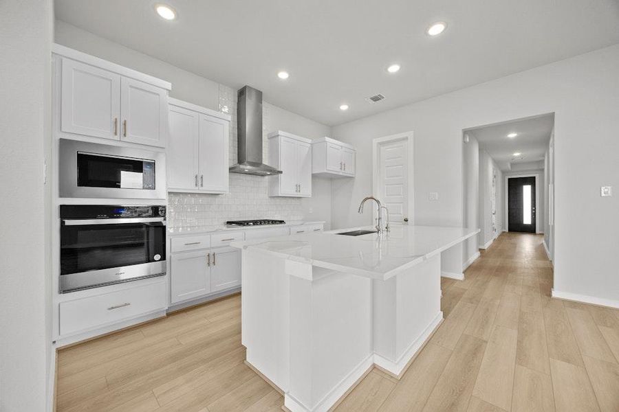 Furnished interior view inside a new home in Santa Rita Ranch, Liberty Hill (Image 6). Furnished interior view inside a new home in Santa Rita Ranch, Liberty Hill (Image 6).
