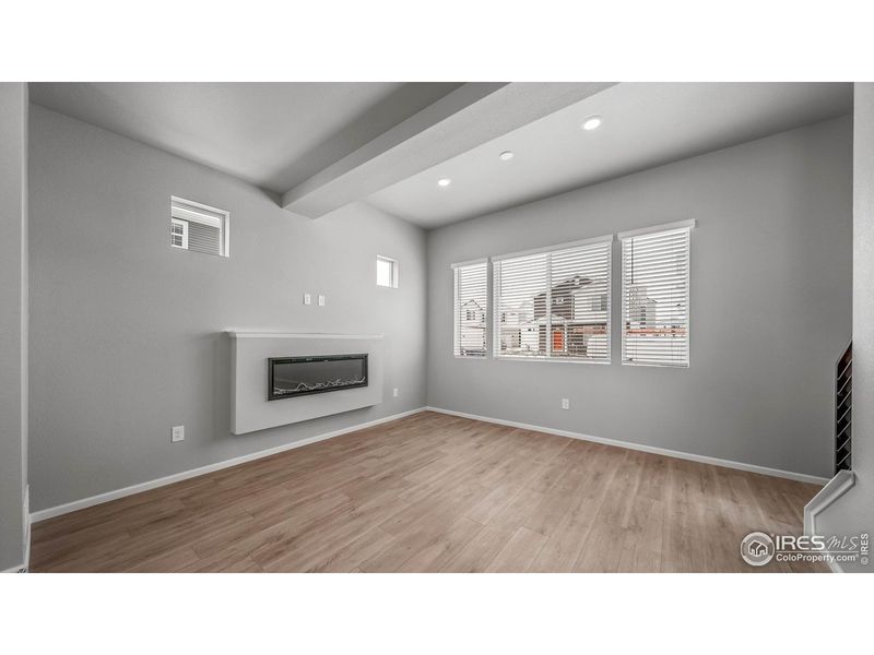 Spacious, unfurnished interior of a new home in , Johnstown (Image 24).