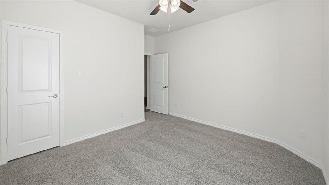 Spacious, unfurnished interior of a new home in Morning Ridge, Princeton (Image 28).