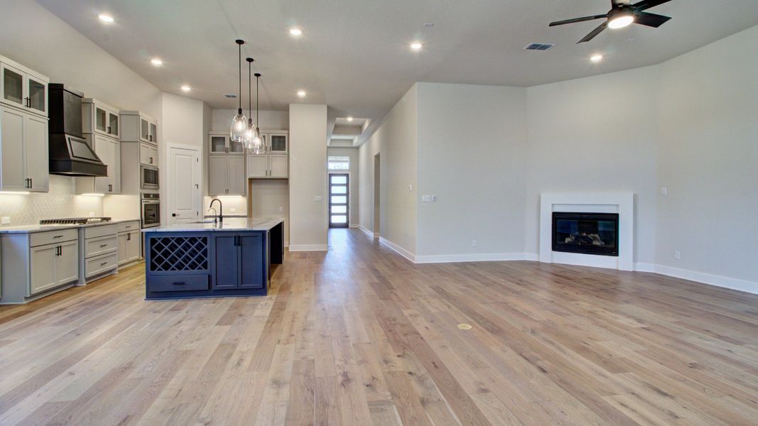 Furnished interior view inside a new home in Verandas at the Rim, San Antonio (Image 19). Furnished interior view inside a new home in Verandas at the Rim, San Antonio (Image 19).
