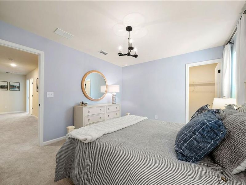 Furnished interior view inside a new home in Riverwood, Dallas (Image 60).