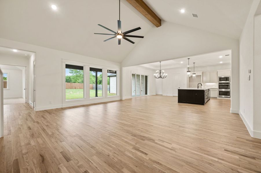 Spacious, unfurnished interior of a new home in Highland Oaks, Boyd (Image 25). Spacious, unfurnished interior of a new home in Highland Oaks, Boyd (Image 25).
