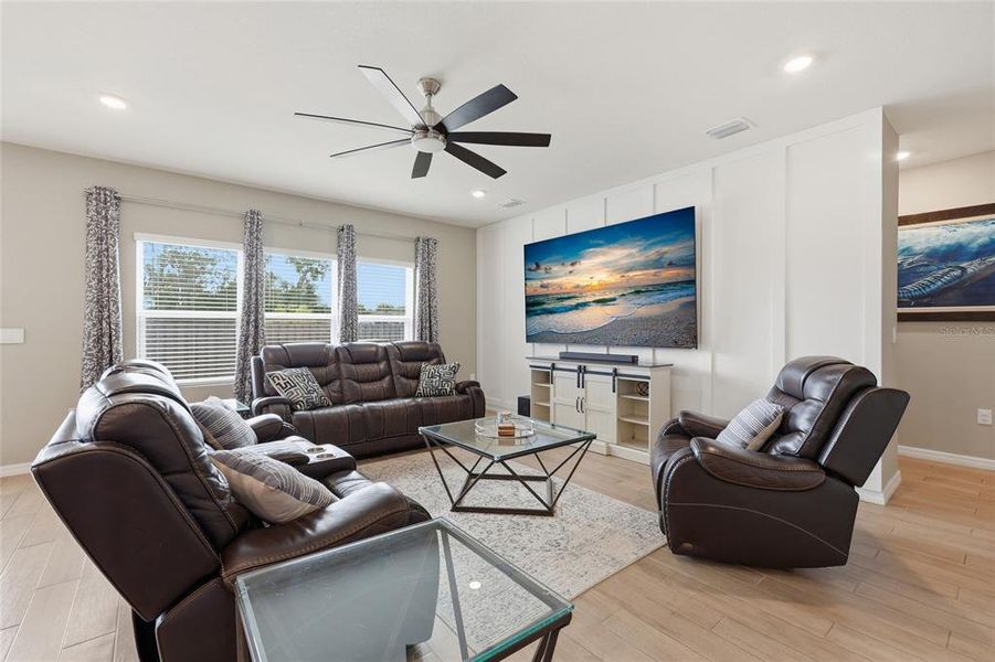 Furnished interior view inside a new home in , Newberry (Image 30).