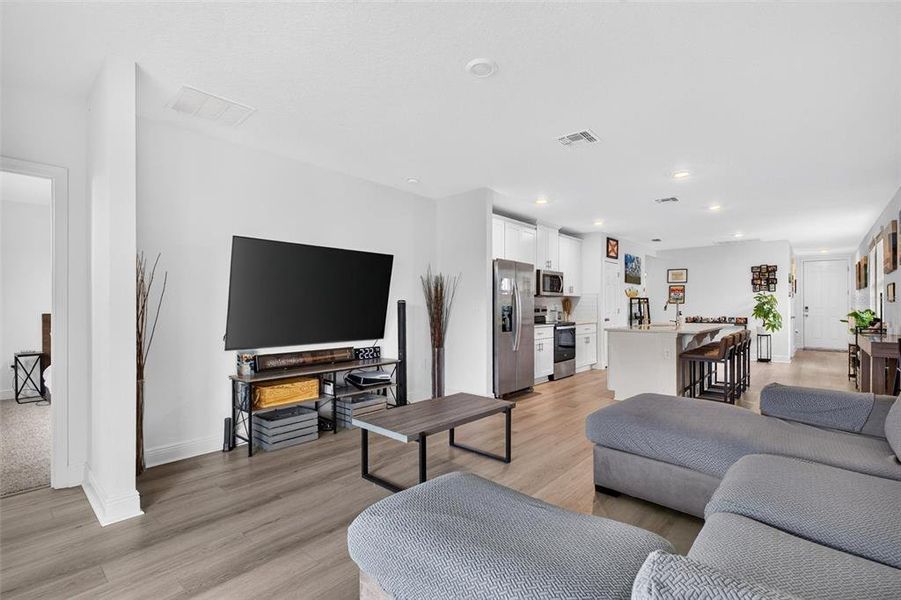 Furnished interior view inside a new home in Links Terrace, Daytona Beach (Image 6).