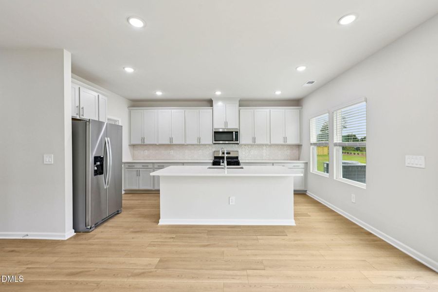 11 - Kitchen 11 - Kitchen