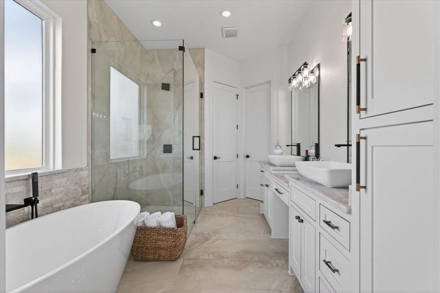 Furnished interior view inside a new home in , Celeste (Image 29).