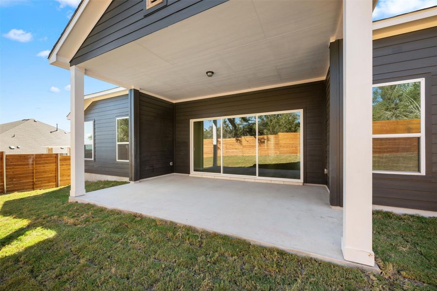 Representative images and renderings are for illustrative purposes. Actual structural options and design finishes of home may vary. Representative images and renderings are for illustrative purposes. Actual structural options and design finishes of home may vary.