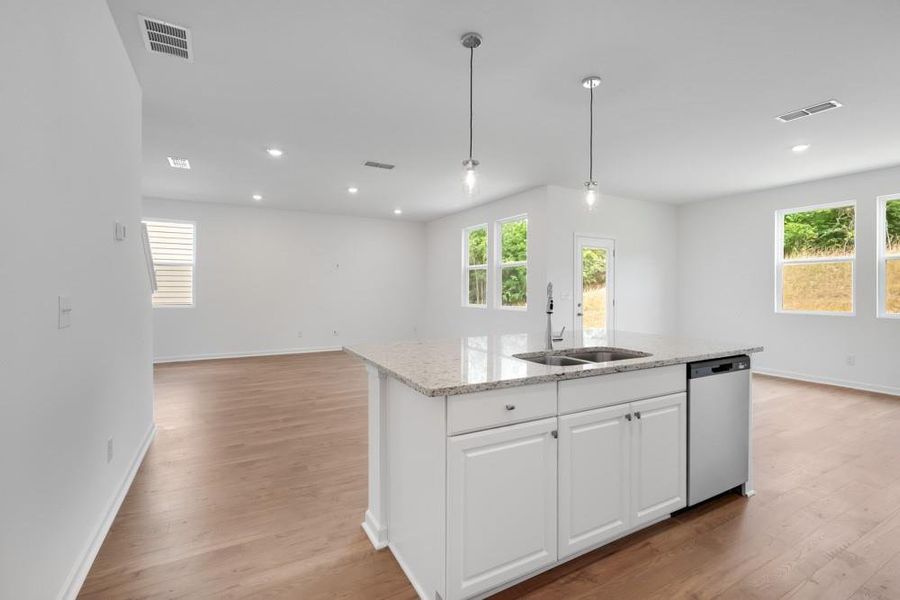 Image 24 of a home in Heritage River.