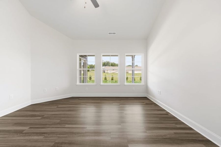 Spacious, unfurnished interior of a new home in Sullivans Reserve, Walkertown (Image 32).