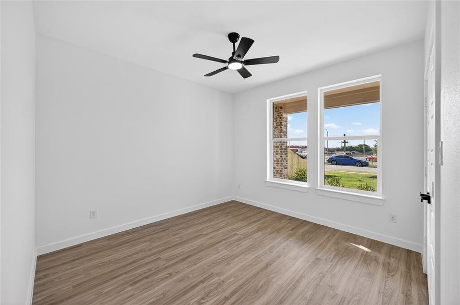 Spacious, unfurnished interior of a new home in , Grand Prairie (Image 21).