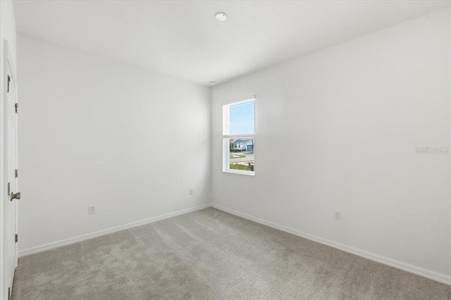 Spacious, unfurnished interior of a new home in Cypress Park Estates, Haines City (Image 11).