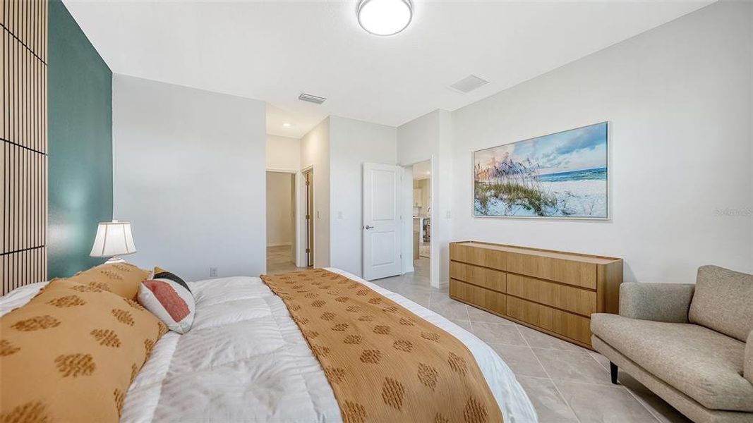 Furnished interior view inside a new home in , Venice (Image 49).