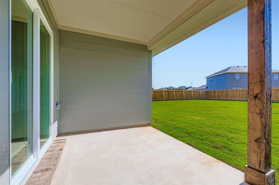 Exterior details and patio area of a home in Middlefield Village, Dallas (Image 3). Exterior details and patio area of a home in Middlefield Village, Dallas (Image 3).