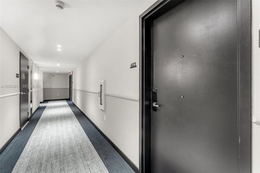 Spacious, unfurnished interior of a new home in , Coral Gables (Image 21).