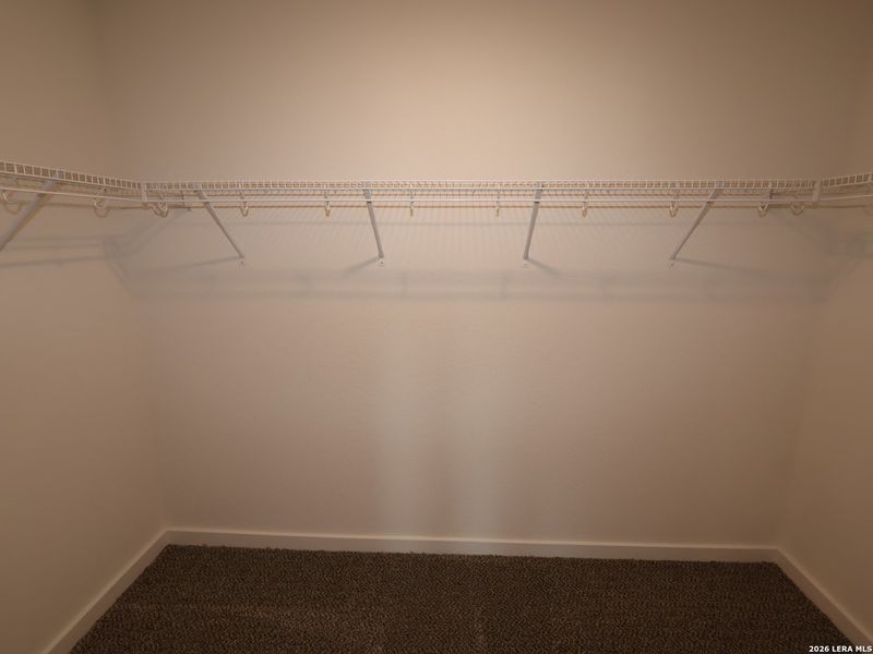 Spacious, unfurnished interior of a new home in Winding Brook, San Antonio (Image 33).