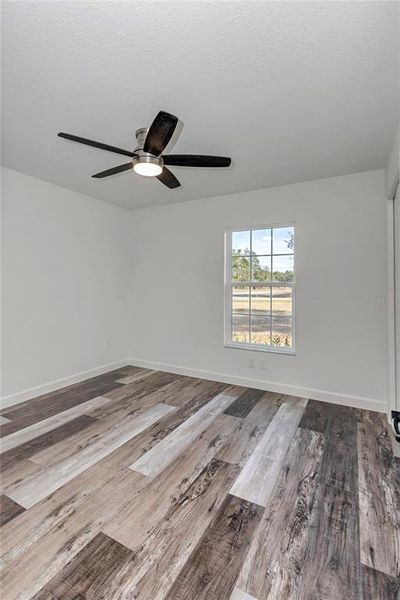 Spacious, unfurnished interior of a new home in , Dunnellon (Image 21).