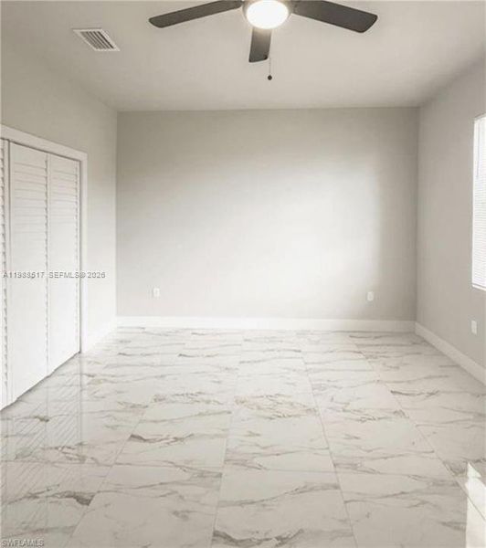 Spacious, unfurnished interior of a new home in , Lehigh Acres (Image 12).