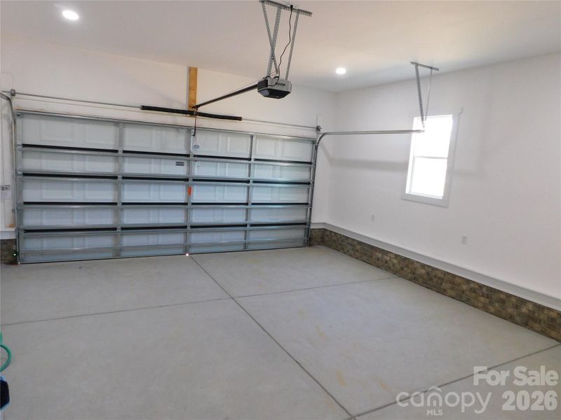 Spacious, unfurnished interior of a new home in , Cherryville (Image 12).