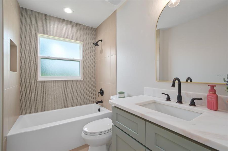 Furnished interior view inside a new home in , Dunnellon (Image 6).