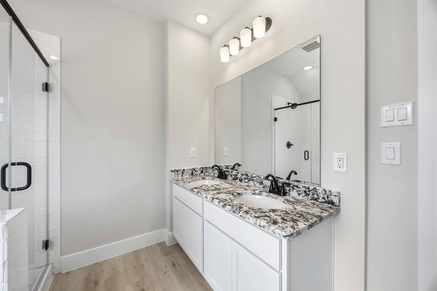 13218 Opera Dr - Rembrandt - Primary Bathroom