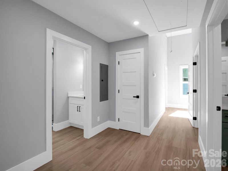 Spacious, unfurnished interior of a new home in , Asheville (Image 17).