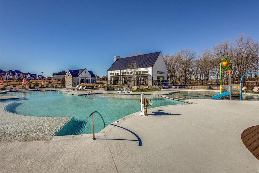 Community amenities in Mantua Point, Van Alstyne (Image 34).