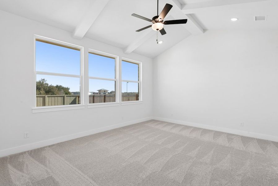 Spacious, unfurnished interior of a new home in Santa Rita Ranch, Liberty Hill (Image 12).