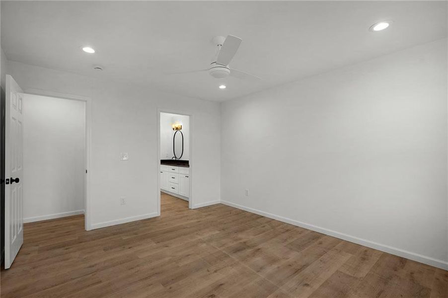 Spacious, unfurnished interior of a new home in , Calhoun (Image 12).