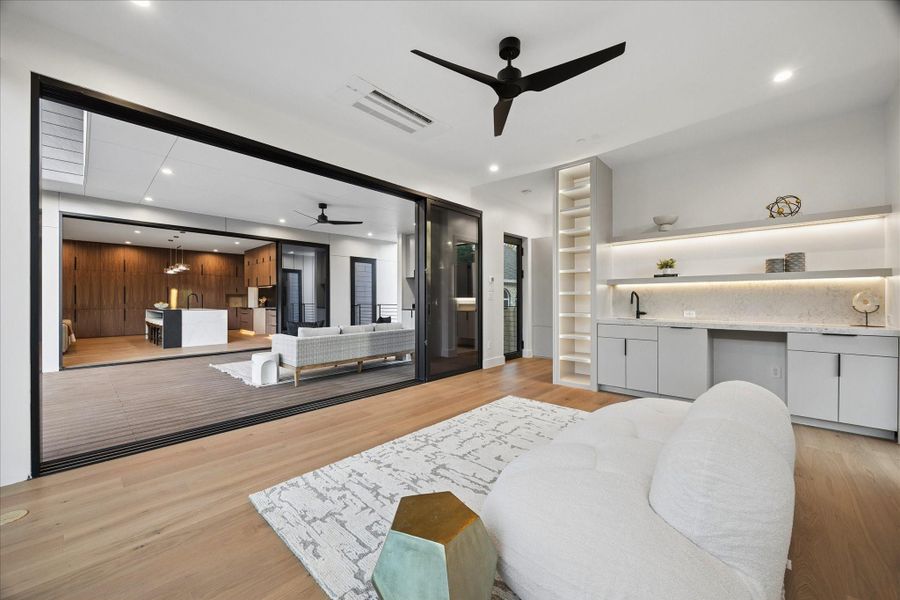 Furnished interior view inside a new home in , Bellaire (Image 27).