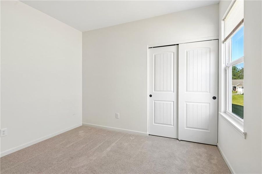 Spacious, unfurnished interior of a new home in Poplar Place, Dallas (Image 36).