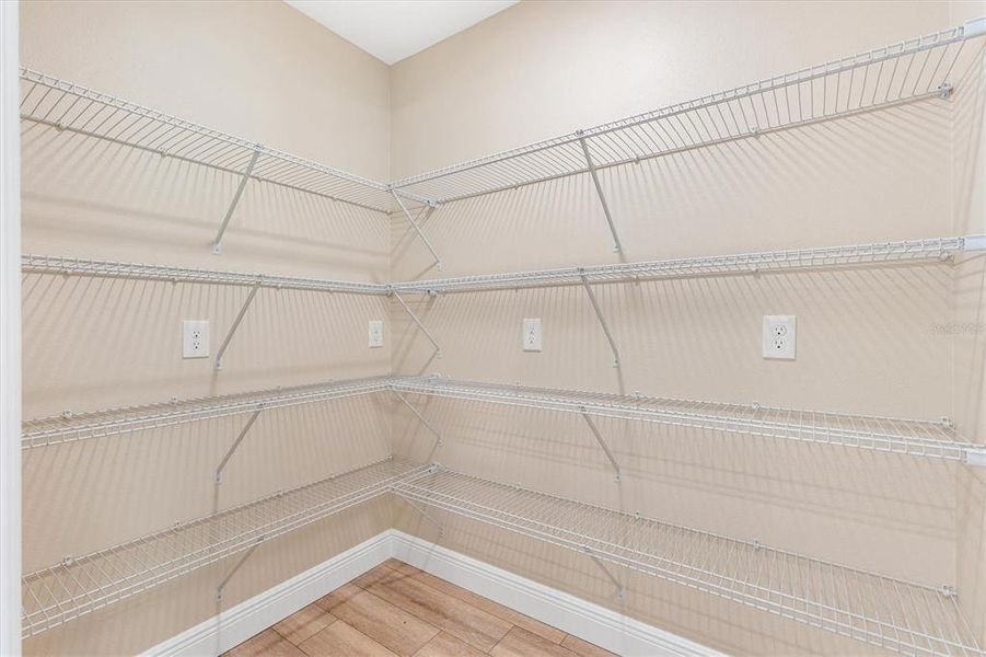 Spacious, unfurnished interior of a new home in , Bushnell (Image 20).