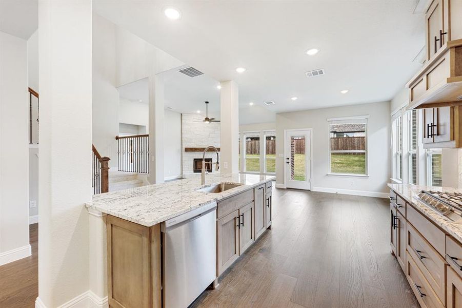 Furnished interior view inside a new home in Liberty, Melissa (Image 16).