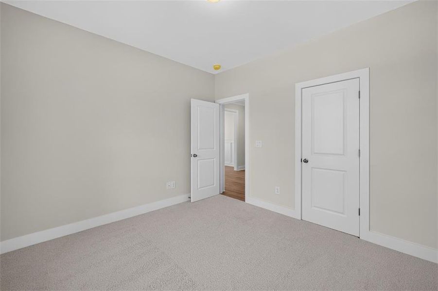 Spacious, unfurnished interior of a new home in , Gainesville (Image 40).