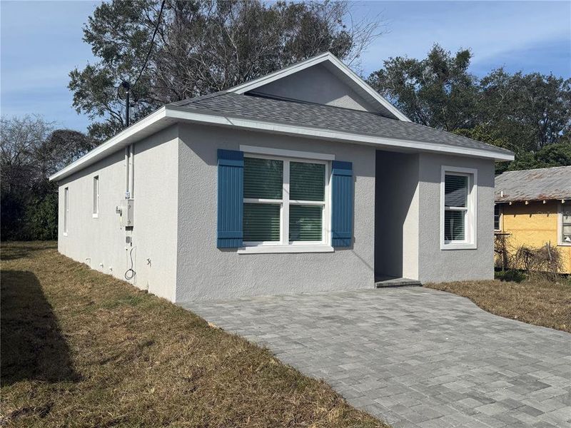 Exterior details and patio area of a home in , Sanford (Image 4).
