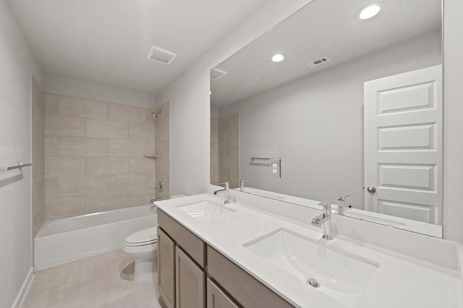 Furnished interior view inside a new home in Huntington Place, Rosharon (Image 9). Furnished interior view inside a new home in Huntington Place, Rosharon (Image 9).